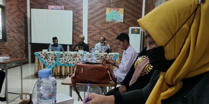 Suasana audiensi antara alumni, siswa, guru, dan jajaran SMAN 1 Bangil, Jumat (25/01) kemarin.