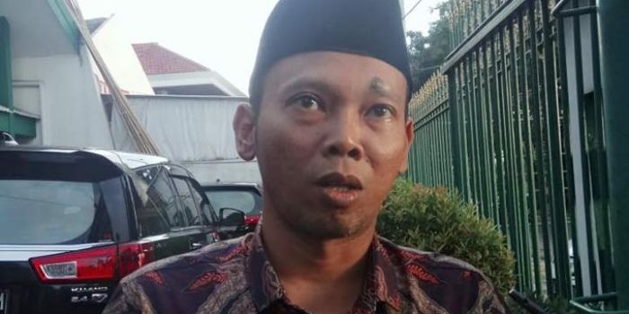 Ketua caretaker PW GP Ansor Jatim, Abdul Hakam Aqso. foto: DIDI ROSADI/ BANGSAONLINE