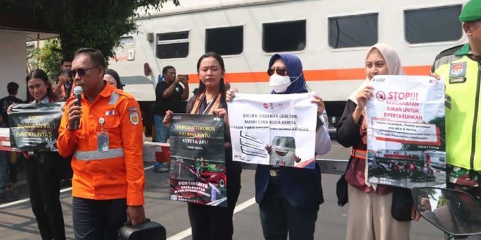 peringatan-harkitnas-2026-kai-daop-7-madiun-gelar-sosialisasi-keselamatan-ka