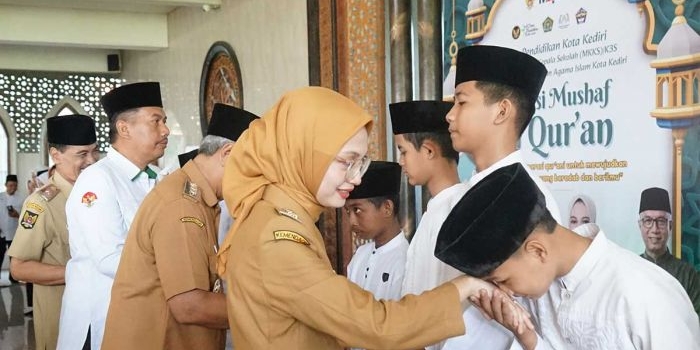 wali-kota-kediri-dorong-generasi-muda-terapkan-nilai-alquran