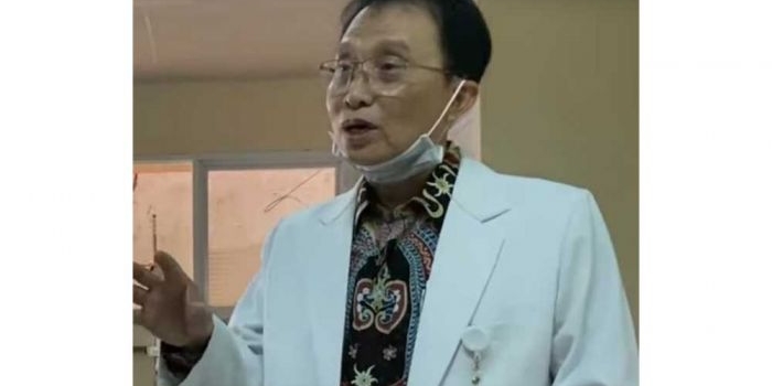 dr. Muhamad Mujib, Dokter Spesialis Penyakit Dalam RSUD Moh. Anwar Sumenep.