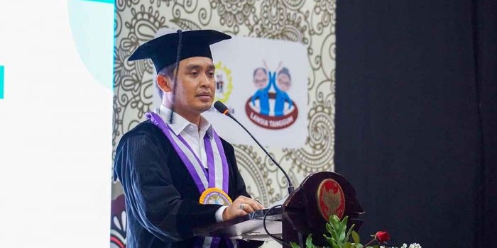 732-lansia-di-kota-pasuruan-diwisuda-selantang-jadi-inspirasi-belajar-sepanjang-usia