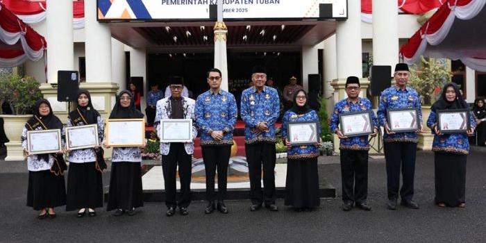 komitmen-tegakkan-kawasan-tanpa-rokok-sejumlah-opd-raih-penghargaan-dari-bupati-tuban