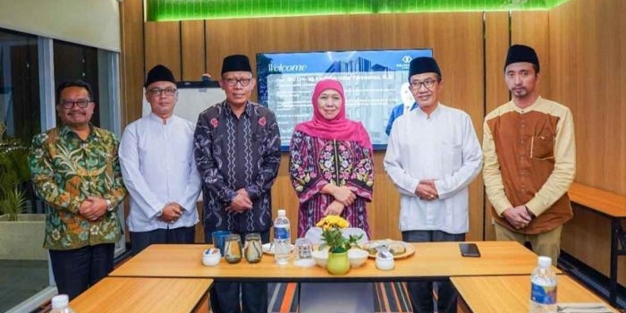 khofifah-dukung-kholilurrahman-maju-di-pilkada-pamekasan-2024