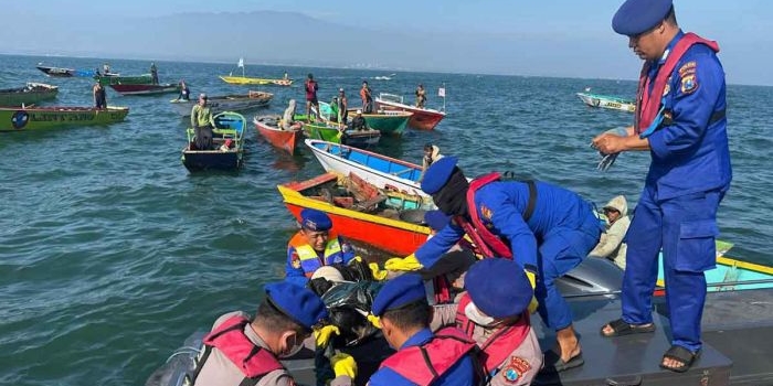 kecelakaan-laut-di-pasuruan-4-korban-ditemukan-meninggal-1-masih-dalam-pencarian