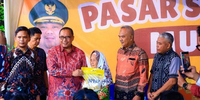 gelar-pasar-sembako-murah-pemkab-gresik-sediakan-116-ton-beras