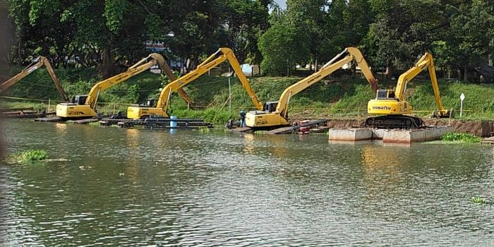 Flushing Bendungan Wlingi-Lodoyo yang dilakukan PJT I.