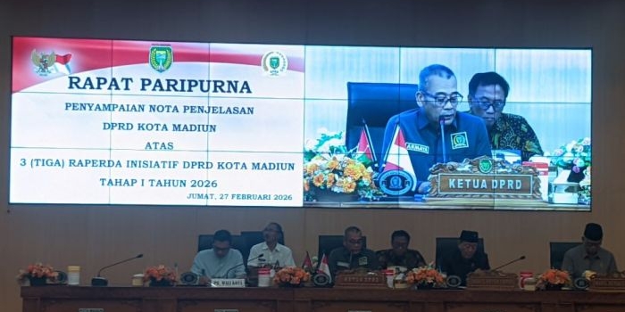 dprd-kota-madiun-gelar-rapat-paripurna-sampaikan-nota-penjelasan-atas-3-raperda-inisiatif