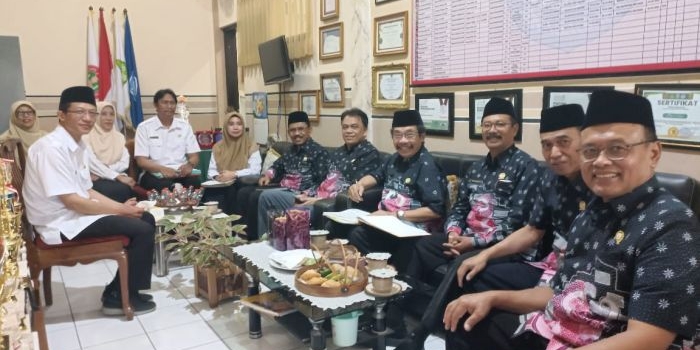 dewan-pendidikan-kota-batu-lakukan-monitoring-dan-evaluasi-asesmen-di-sejumlah-sekolah