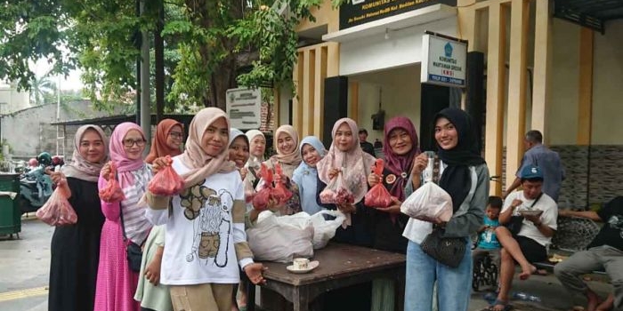 sembelih-1-sapi-dan-5-kambing-kwg-berbagi-hewan-kurban
