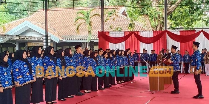 lantik-468-pns-dan-perpanjang-kontrak-186-pppk-bupati-gresik-tekankan-disiplin-dan-inovasi