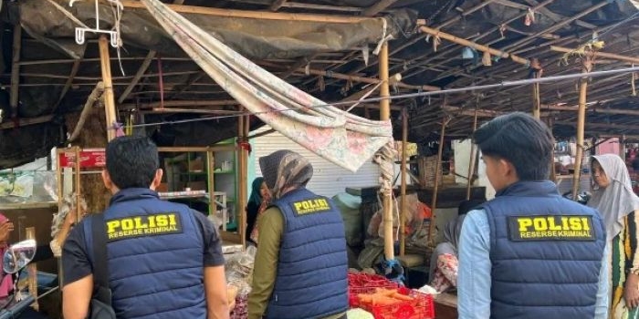 satgas-pangan-polres-sampang-cek-harga-bapok-di-pasar-srimangunan-jelang-lebaran