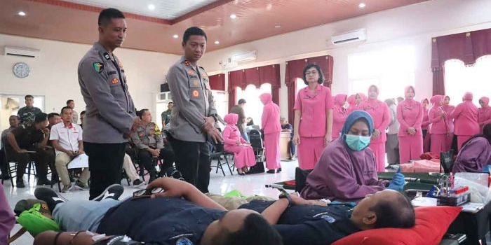 sambut-hari-bhayangkara-ke-79-polres-mojokerto-kota-gelar-donor-darah