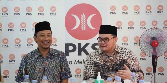 jelang-pilkada-2024-sepak-bola-jadi-awal-pembicaraan-politik-pks-dengan-bupati-kediri