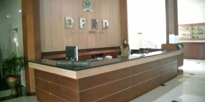 Suasana dalam Gedung DPRD Kota Malang yang sepi.