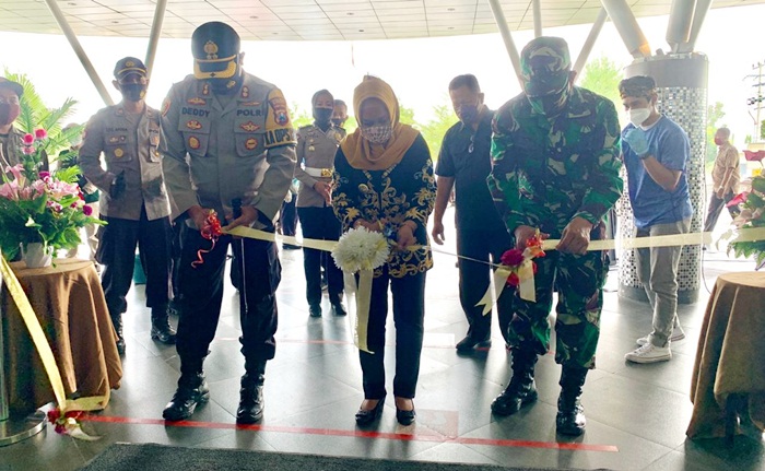 Wali Kota Ika Puspitasari bersama Forkopimda saat meresmikan Mal Tangguh, Jumat (26/6).