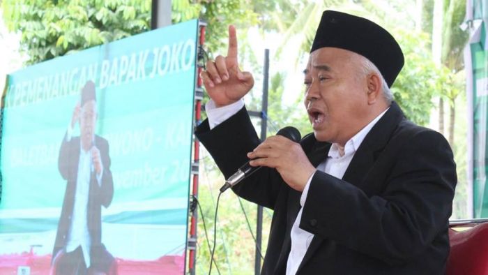 Dr KH Asep Saifuddin Chalim, MA saat orasi pada Deklarasi Jokowi-Ma