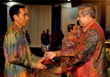 Presiden SBY dan Presiden terpilih Jokowi saat bertemu di Bali. Foto: Kaukus.co.id 