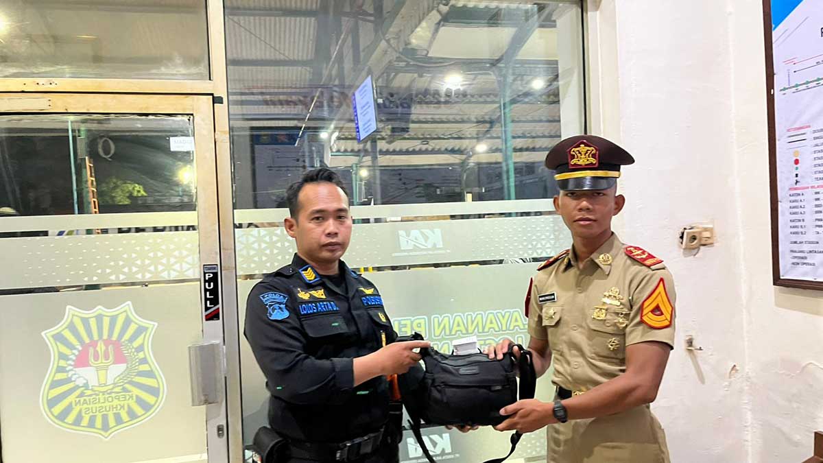 Barang yang tertinggal dan telah diambil pemiliknya.
