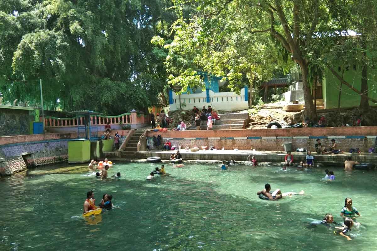 Pemandian Alam Bekti Harjo, Tuban.
