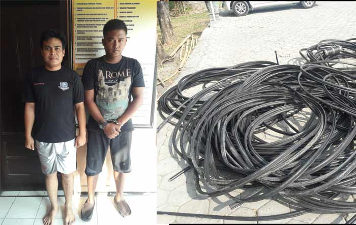 Dua pelaku dan barang bukti saat diamankan di Mapolsek Geneng.