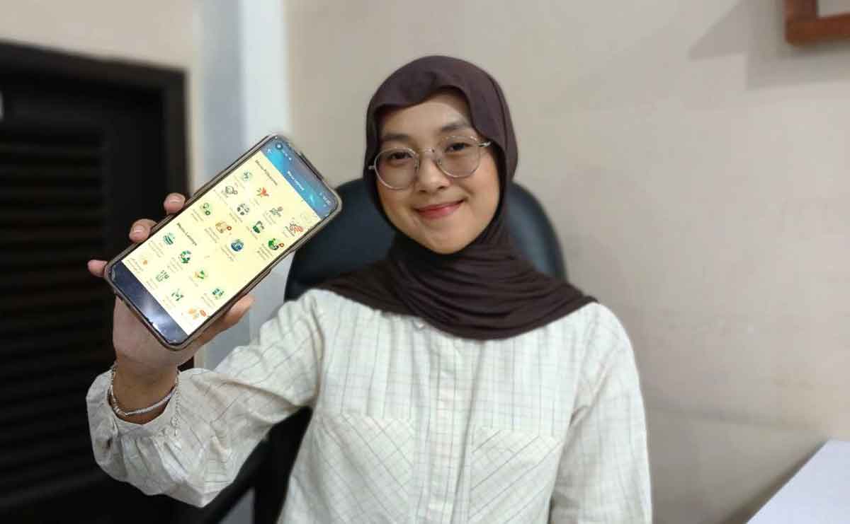 Salah satu peserta saat menunjukkan Mobile JKN.