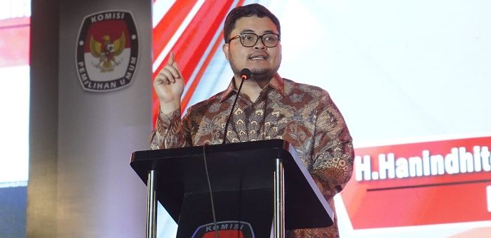 
Bupati Kediri Hanindhito Himawan Pramana saat memberi sambutan sacara peluncuran maskot dan jingle Pilkada Kabupaten Kediri. (Ist). 
