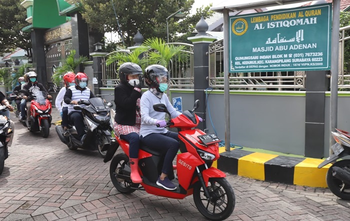 Turun ke Jalan, Risma Kembali Imbau Warga Tak Pergi ke Luar Kota Saat Libur Nataru
