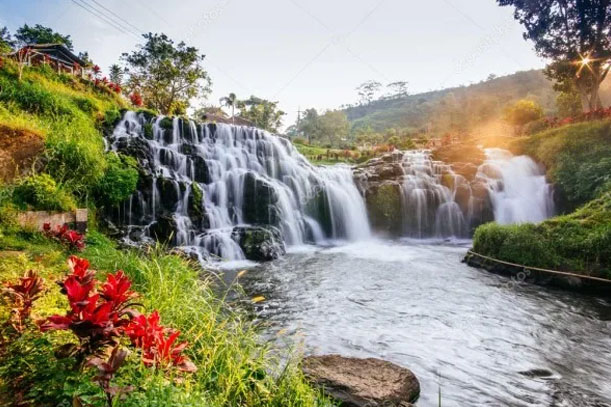 Air Terjun Niagara Mini merupakan salah satu wisata alam di Bondowoso.