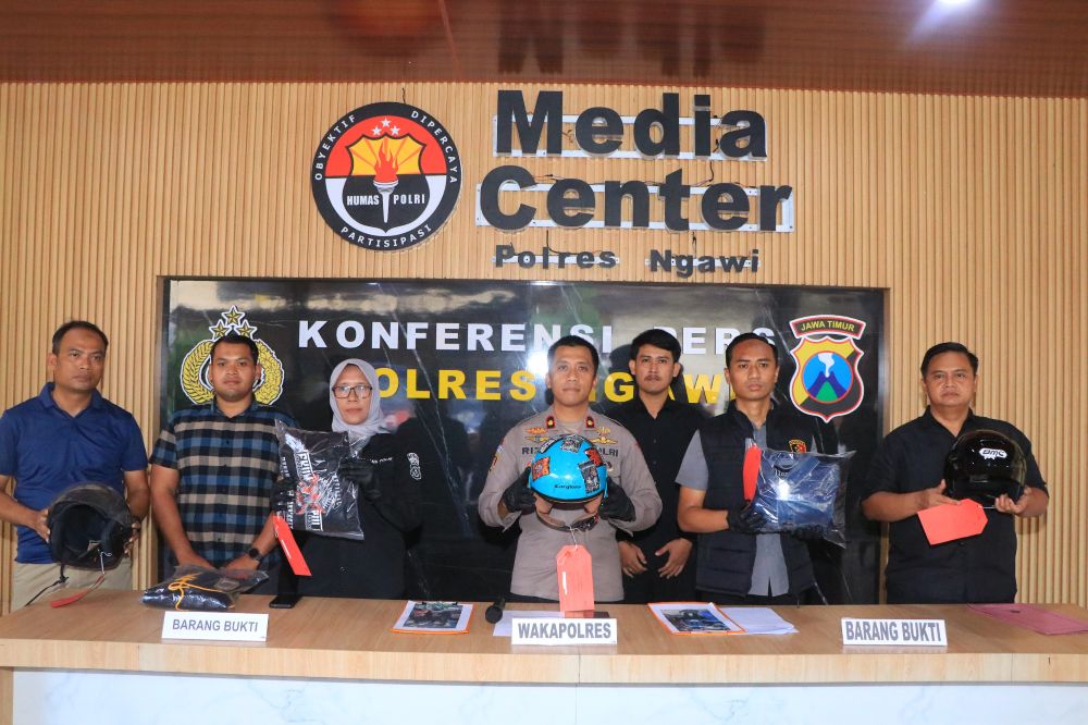 Wakapolres Ngawi saat konferensi pers kasus pengeroyokan oknum perguruan silat