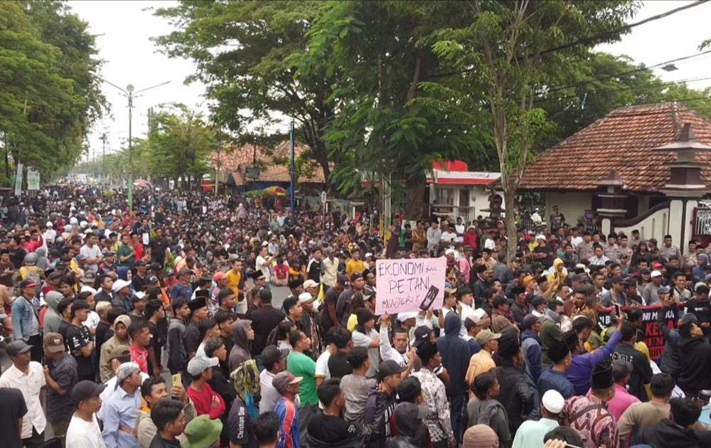 Pelantikan pejabat Pemkab Bojonegoro di Kayangan Api, beberapa waktu lalu.