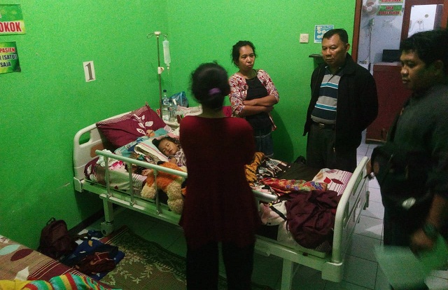 Korban keracunan yang dirawat di Puskesmas.