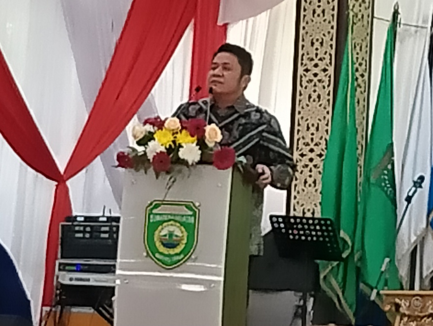 Gubernur Sumatera Selatan H. Herman Deru saat memberi sambutan dalam acara pengukuhan Forum Rektor Perguruan Tinggi Keagamaan Islam (PTKIS) dan Pelantikan Pengurus Wilayah Persatuan Guru Nahdlatul Ulama (Pergunu) Sumsel di Griya Agung , Rumah Dinas Gubernur Sumsel di Palembang, Ahad (7/2/2021). foto: mma/ bangsaonline.com