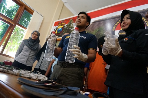 Barang bukti yang diamankan.