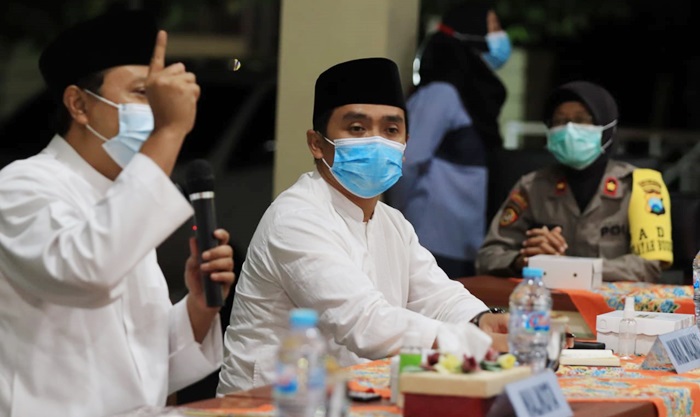 Wali Kota Pasuruan Gus Ipul bersama Wawali Mas Adi saat dialog interaktif di Kecamatan Panggungrejo.