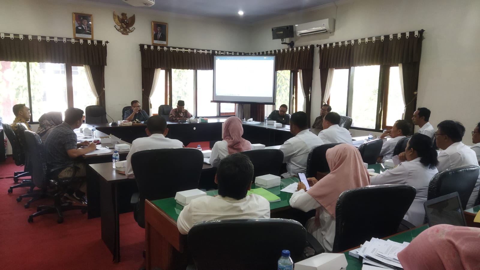 Rakor Komisi I dengan para camat di gedung DPRD Trenggalek