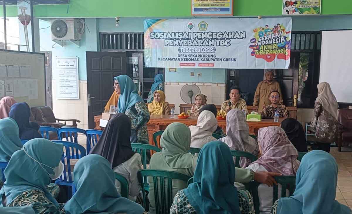 Peserta sosialisasi TBC di Desa Sekarkurung, Kecamatan Kebomas, Gresik. Foto: Ist