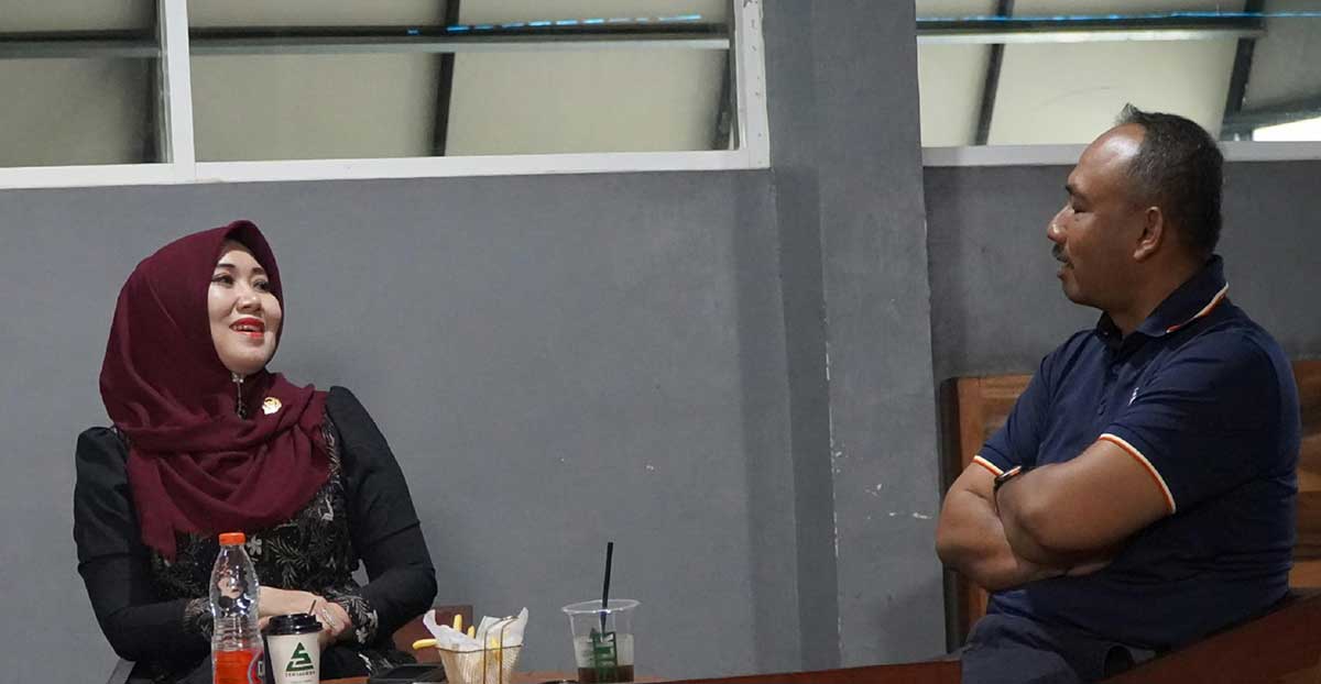 Anggota Komite III DPD RI asal Jawa Timur, Lia Istifhama atau yang akrab disapa Ning Lia, saat bertemu Bupati Ngawi, Ony Anwar Harsono.