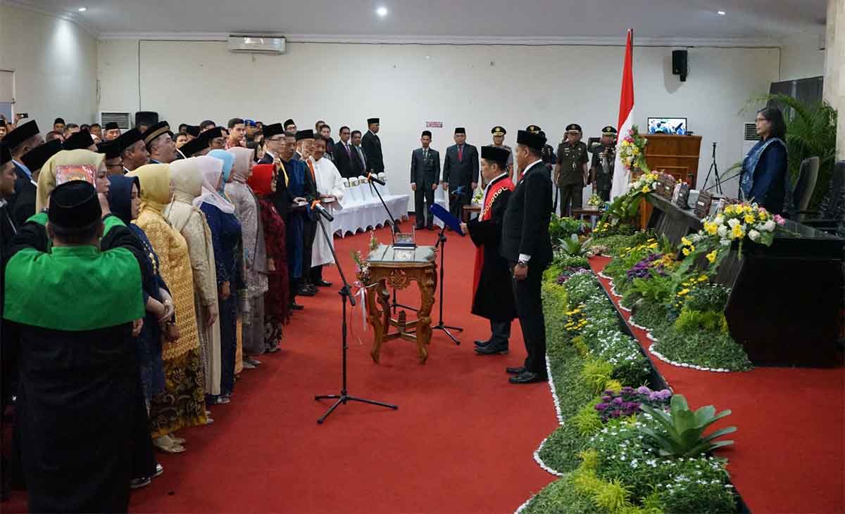 Pj Wali Kota Kediri Sampaikan Arahan Mendagri saat Pelantikan Anggota DPRD Periode 2024-2029