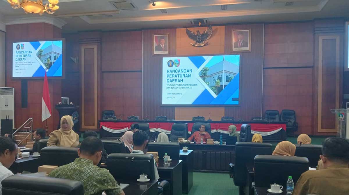 Rapat paripurna DPRD Jombang.