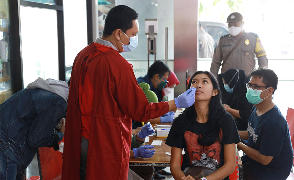 Jelang Libur Nataru, Pemkot Kediri Awasi Penerapan Prokes di Swalayan