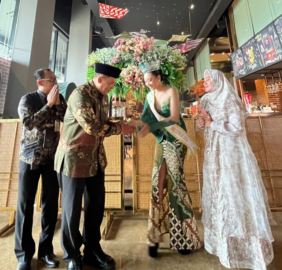 BHS Beri Dukungan untuk Finalis Puteri Kebaya Indonesia asal Sidoarjo