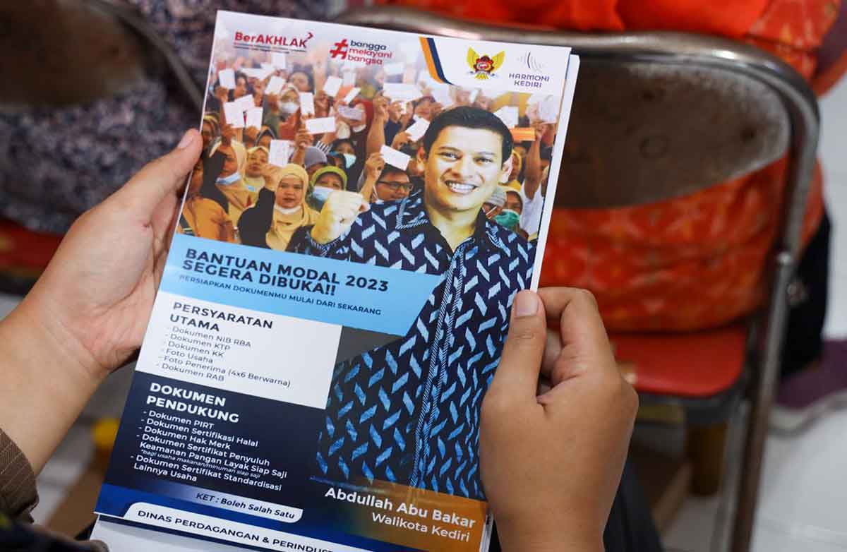 Lembaran sosialisasi Banmod DBHCHT 2023 yang diterima masyarakat di Kota Kediri. Foto: Ist
