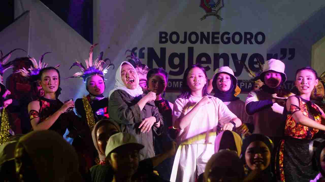 Wadahi Kreativitas Milenial, Semarakkan HUT ke-77 RI, Disbudpar Bojonegoro Gelar Lomba Dance