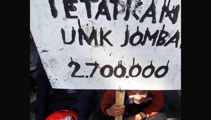 Tingginya tuntutan UMK di Jombang memaksa sejumlah perusahaan merelokasi pabrik ke daerah lain. foto: antara
