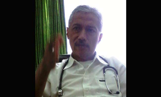 dr Awang Prijono, Kepala Puskesmas Bungkal.