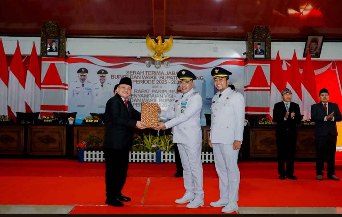 DPRD Sampang Gelar Sertijab Kepala Daerah Terpilih