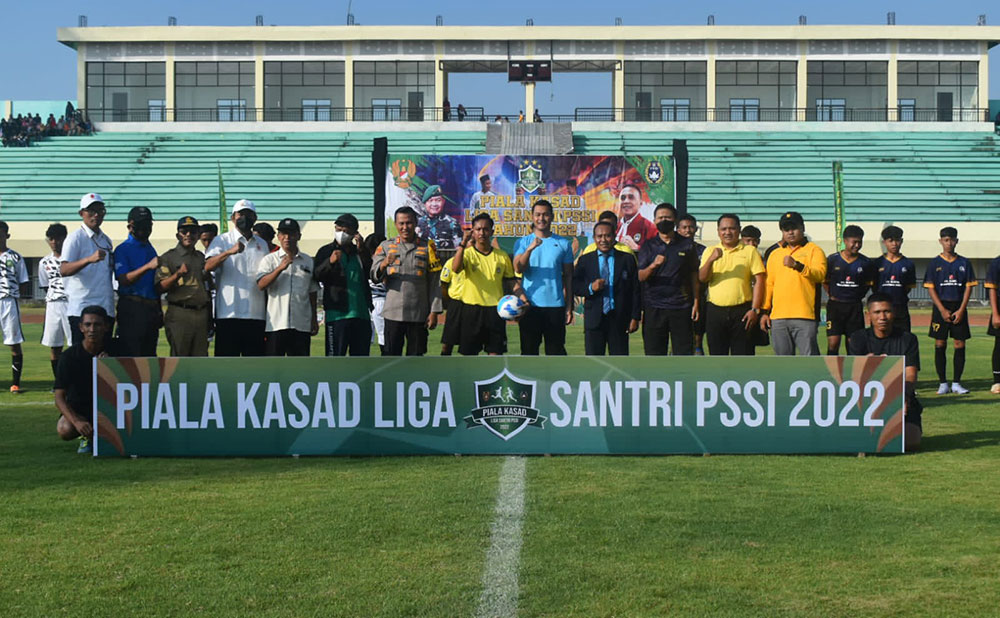 Pembukaan Liga Santri 2022 Piala Kasad Kodim Tuban di Stadion Bumi Wali.