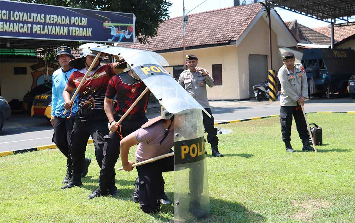 Giat pelatihan Dalmas yang digelar Polres Mojokerto Kota menjelang pelaksanaan Pilkada 2024.