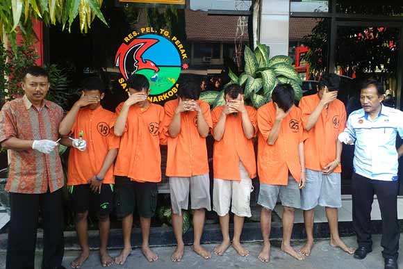 Para tersangka pesta sabu dan seks di hotel. foto: rusmiyanto/BANGSAONLINE